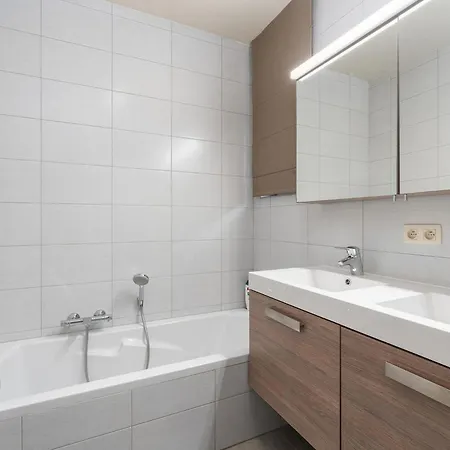 Apartment Zeetrapper - 001